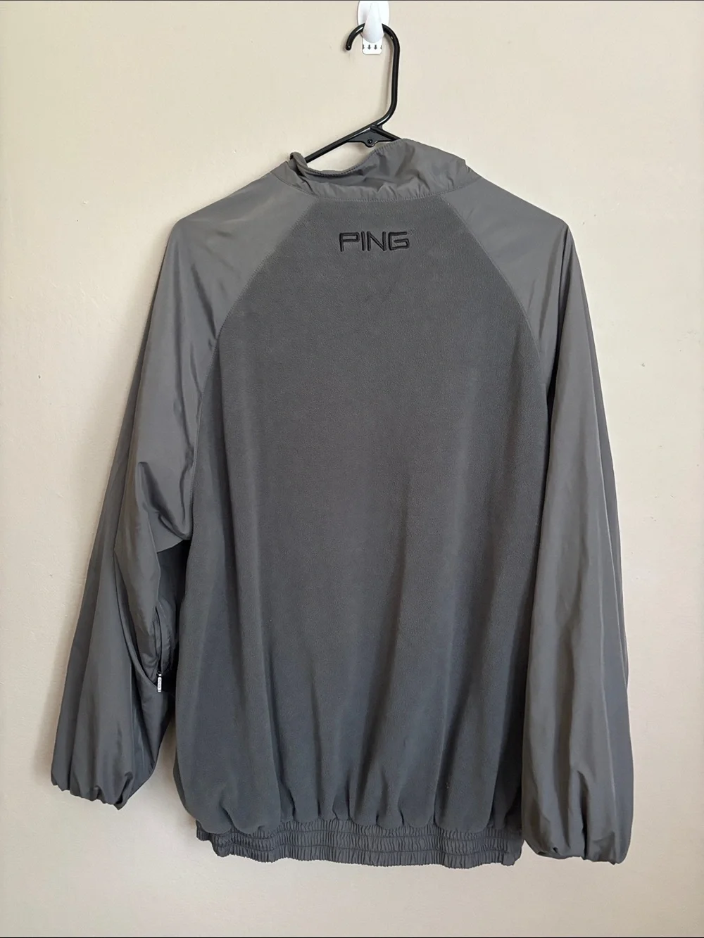 PCT TOUR Charcoal Gray Quarter-Zip Windbreaker size medium